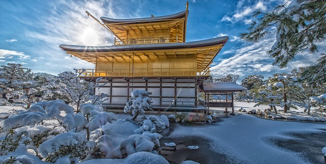 Visitar el templo de Kinkaku-ji, invierno