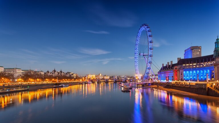 Descubre todos los atractivos de Londres por la noche