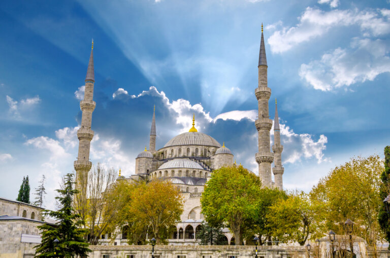 Conoce la increíble historia de la Mezquita Azul de Estambul