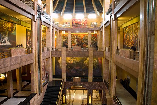 Vestíbulo del Palacio de Bellas Artes de México