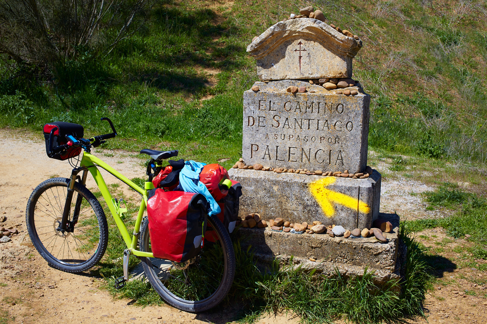 Camino de Santiago, una de las rutas en bicicleta por España