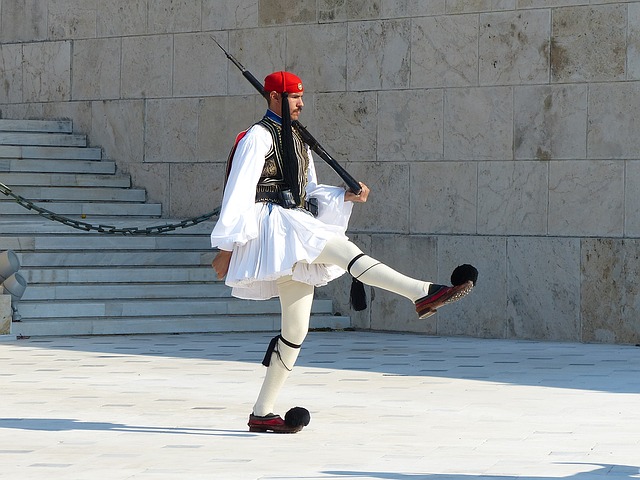 Cambio de Guardia en Atenas