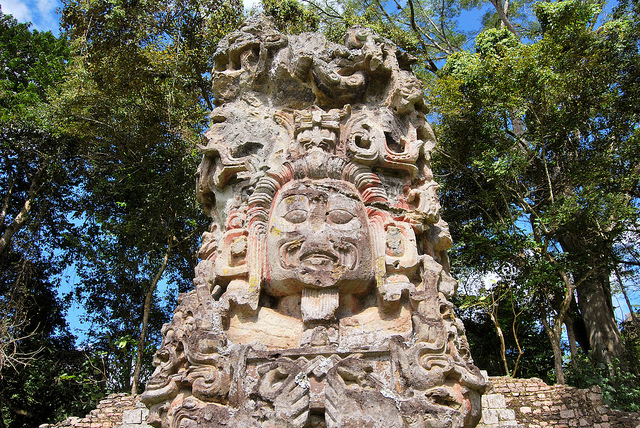 Esculturas en las ruinas de Copán