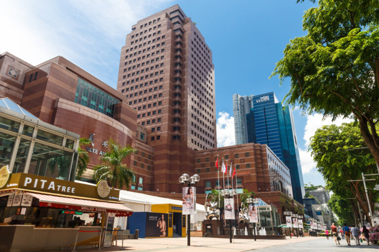 Conoce Orchard Road, la mayor avenida de Singapur