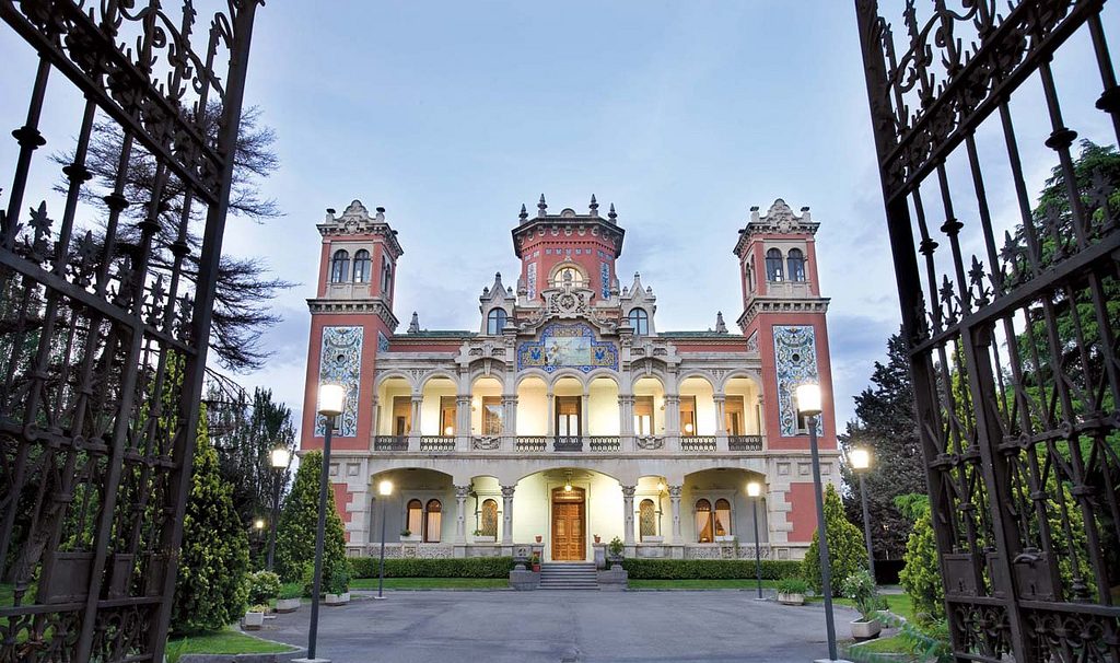 Palacio de Larrinaga de Zaragoza