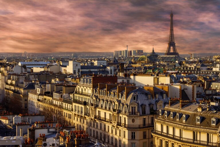 Visitar París por la noche, otra forma de disfrutar de la ciudad