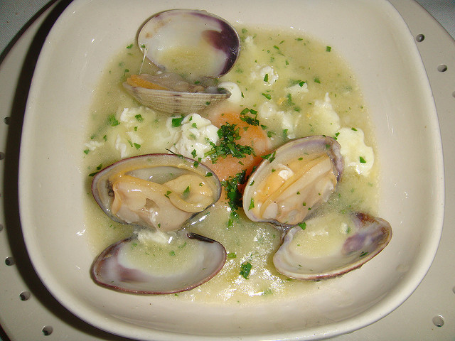 Almejas en el restaurante Sacha