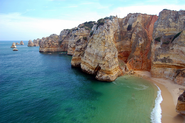 Playa de Doña Ana en el Algarve