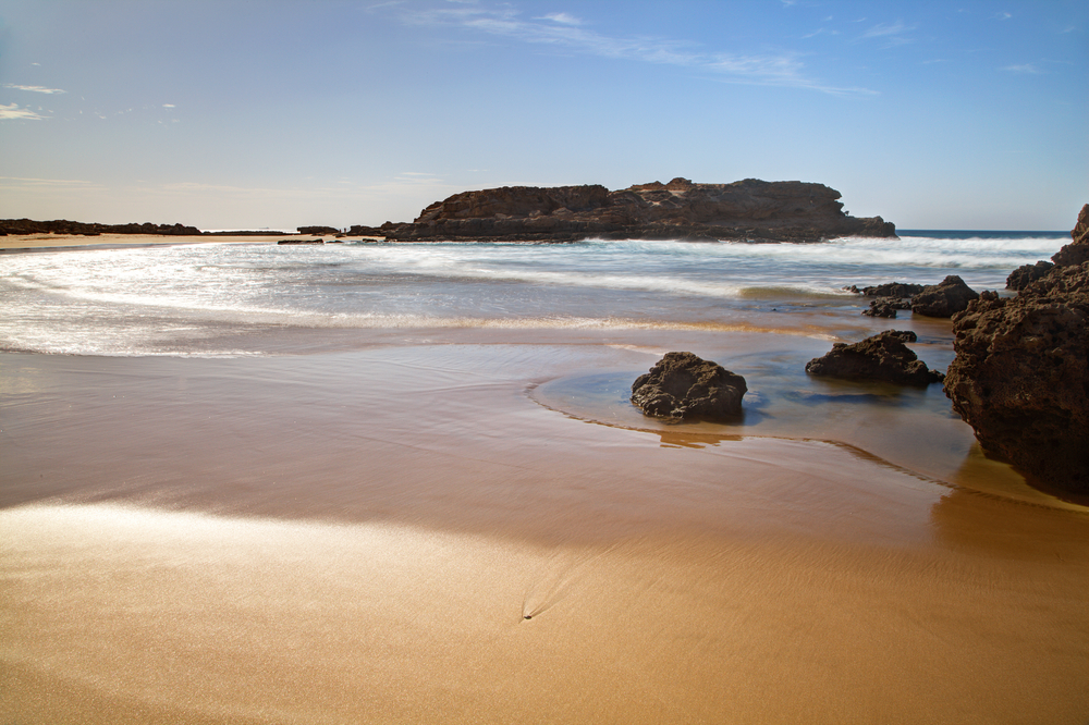 Playa de Taghazout para una escapada romántica