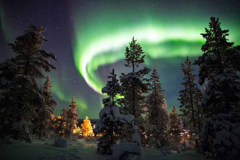 Disfruta de las hermosas auroras boreales en Finlandia