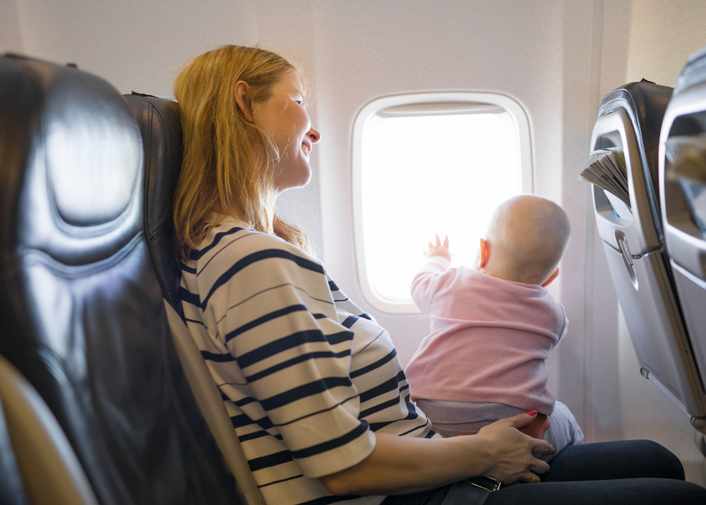 Bebé en avión
