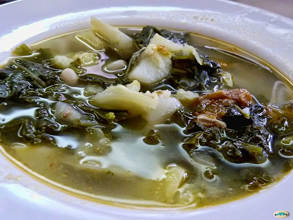 Caldo gallego, uno de los platos gallegos más deliciosos