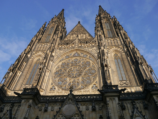 Fachada de la catedral de San Vito de Praga