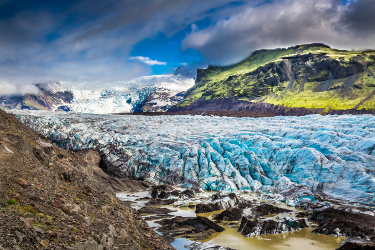 Disfruta de hermosos glaciares en Islandia occidental