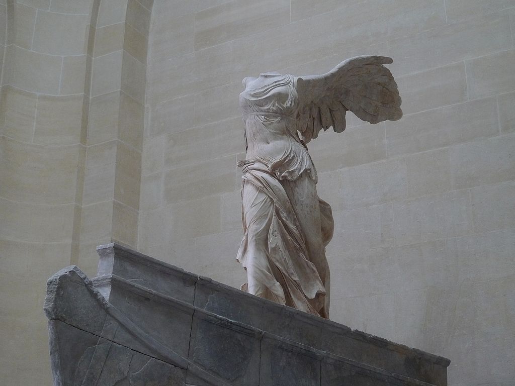 Victoria de Samotracia en el Louvre