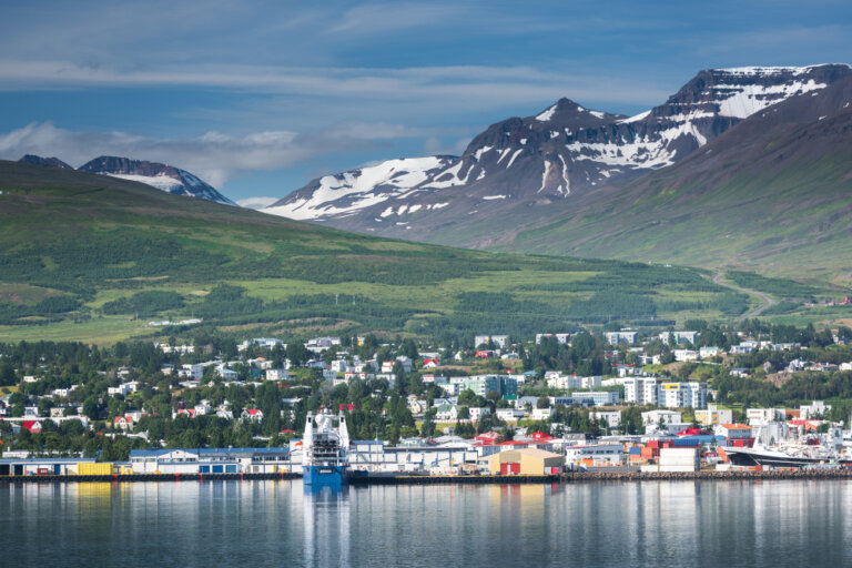 Akureyri, la pequeñísima cuarta ciudad de Islandia