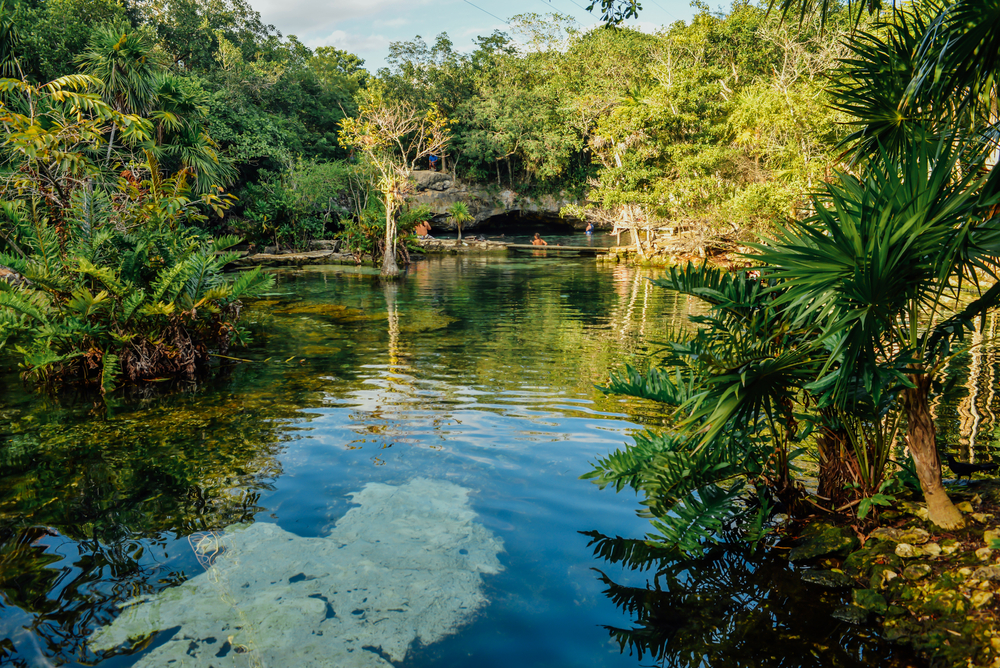 Cenote Azul en México