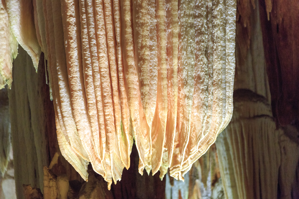 Detalle de la cueva del Águila