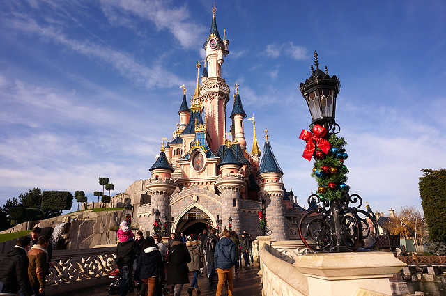 Viajar a Disneyland Paris, el parque en Navidad