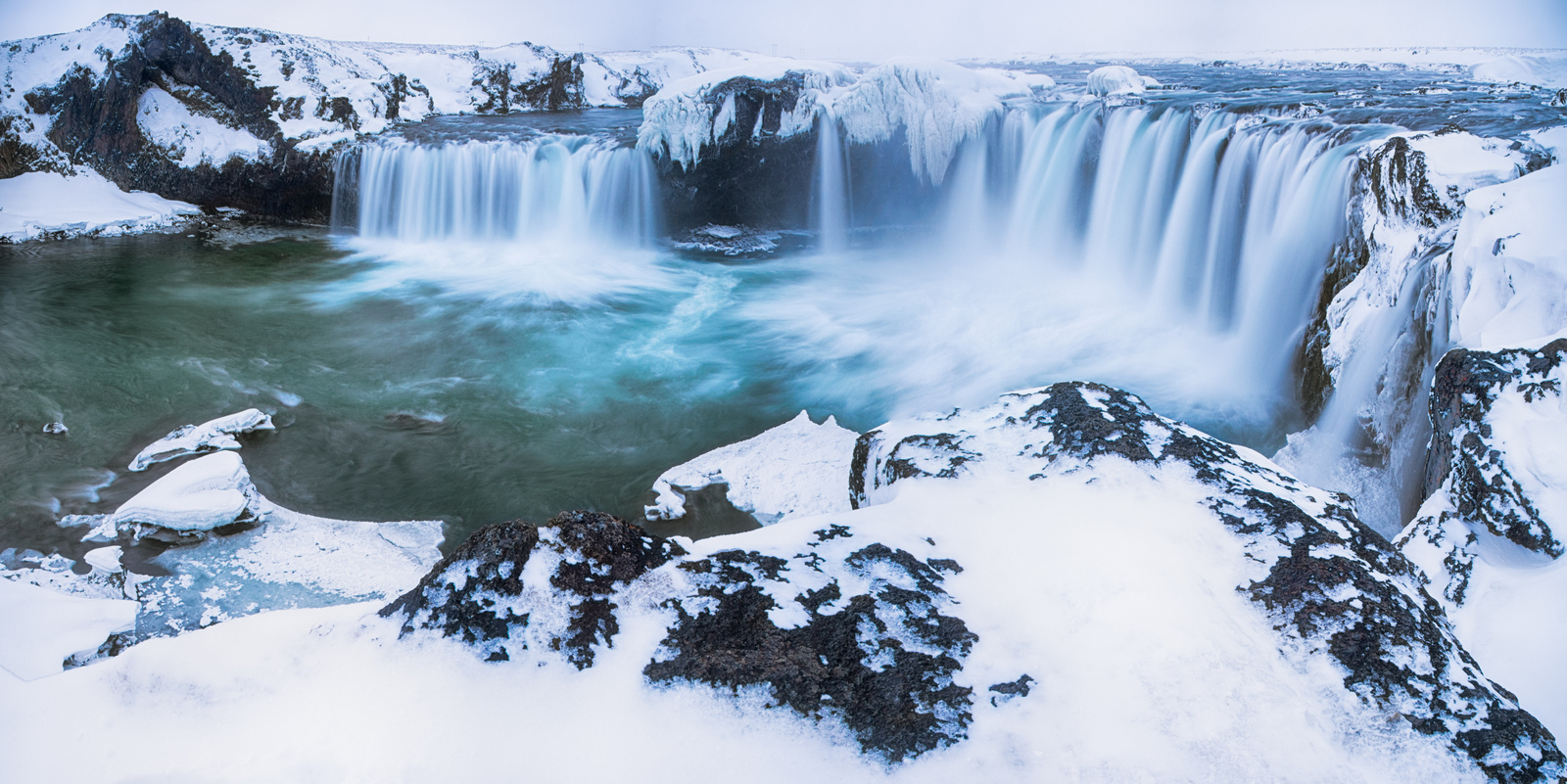 Cascada Godafoss en Islandia