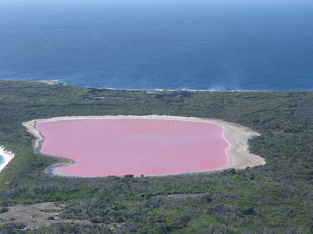 Lago Hillier, uno de los lagos más extraños del mundo