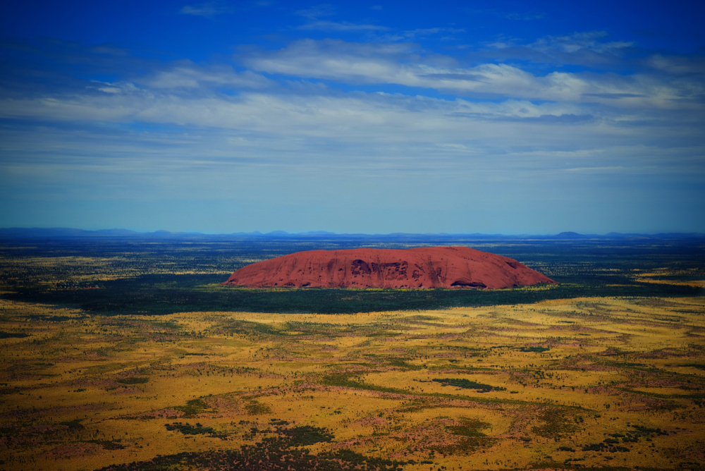 Vista aérea del monte Uluru