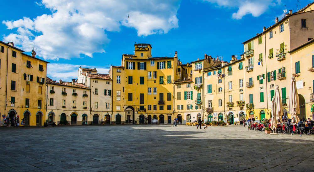 Plaza del Mercado de Lucca