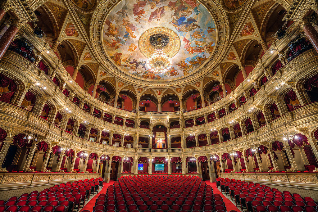 Sala de la Ópera Nacional de Hungría