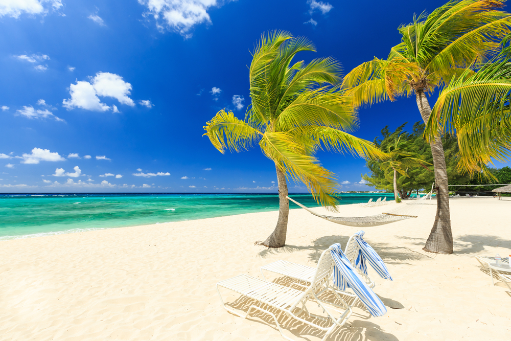 Seven Mile Beach en las islas Caimán