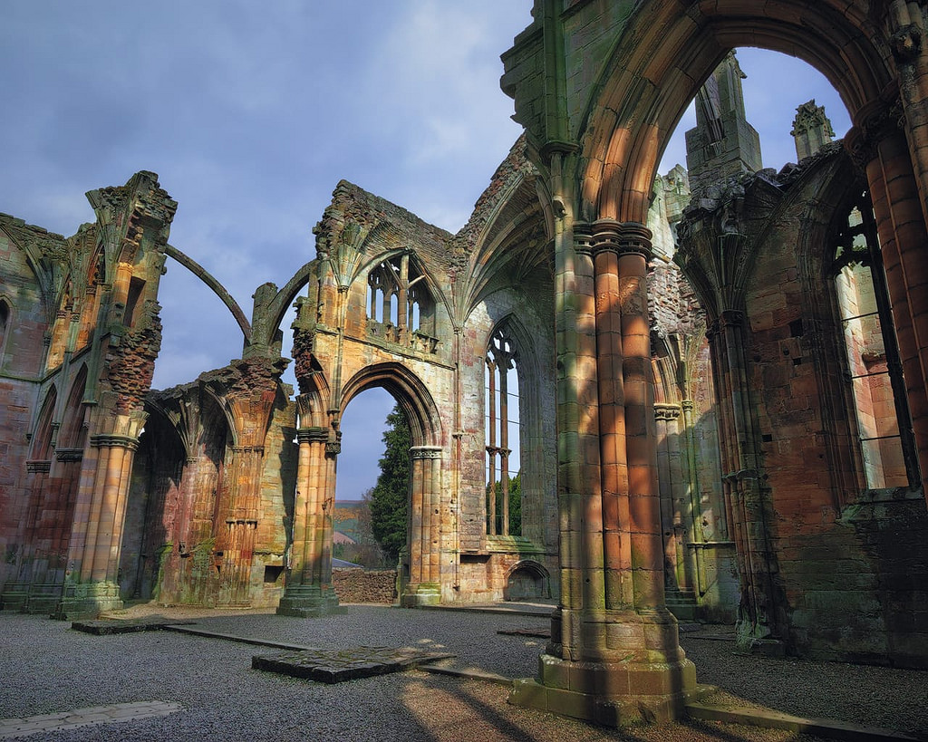 Interior de la Abadía de Melrose