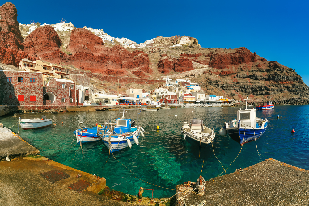 Puerto de Amoudi en Santorini