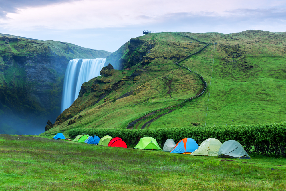 Camping en Skogafoss en Islandia