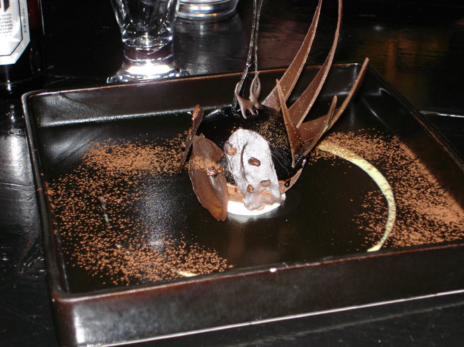 Plato de Ninja Akasaka