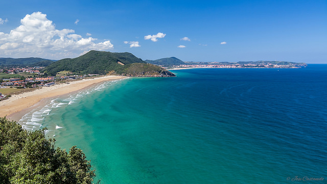 Playa de Berría en Santoña