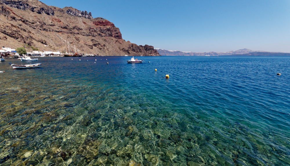 Isla de Thirassia para practicar buceo en Santorini