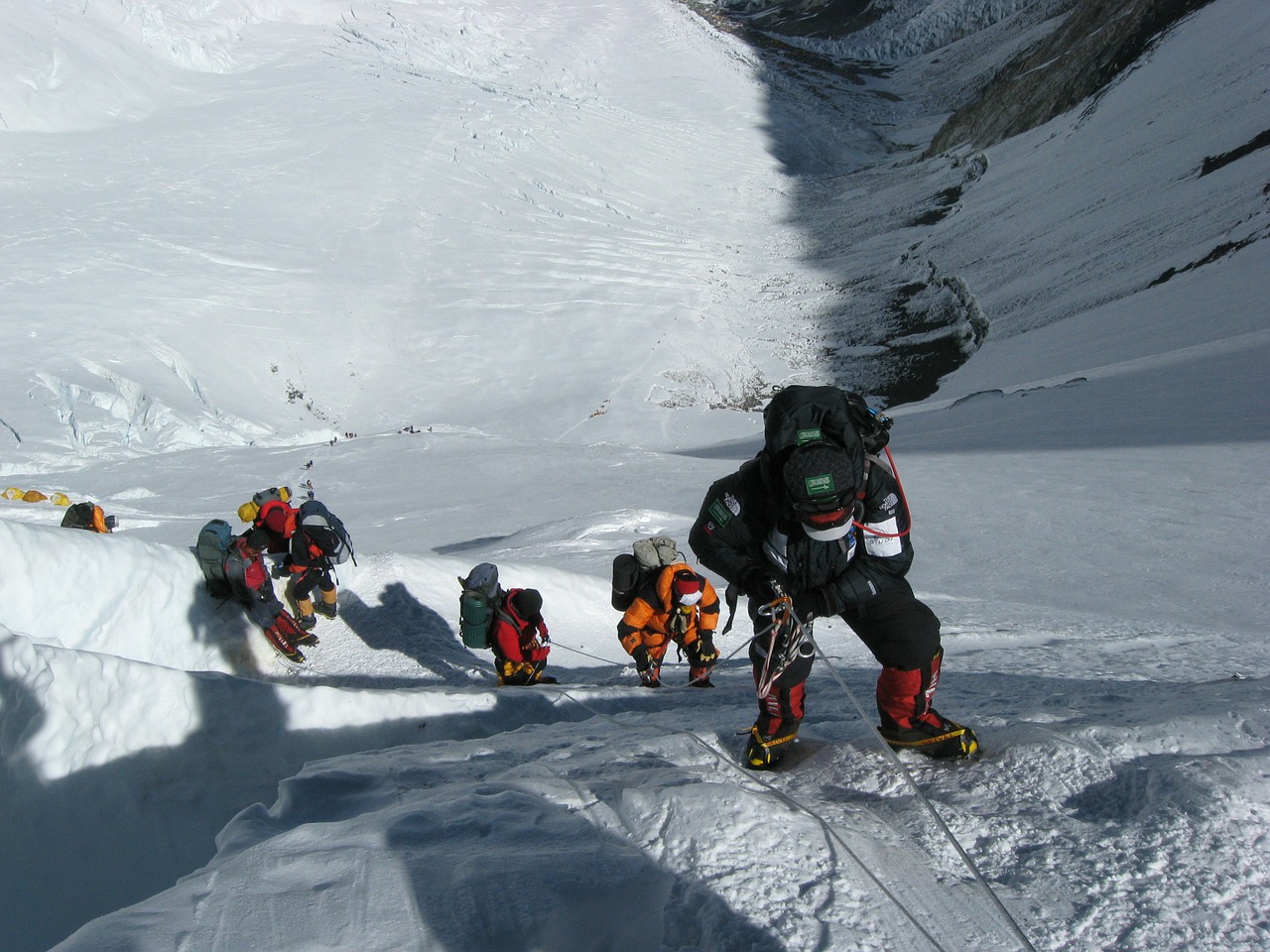 Alpinistas en el Everest