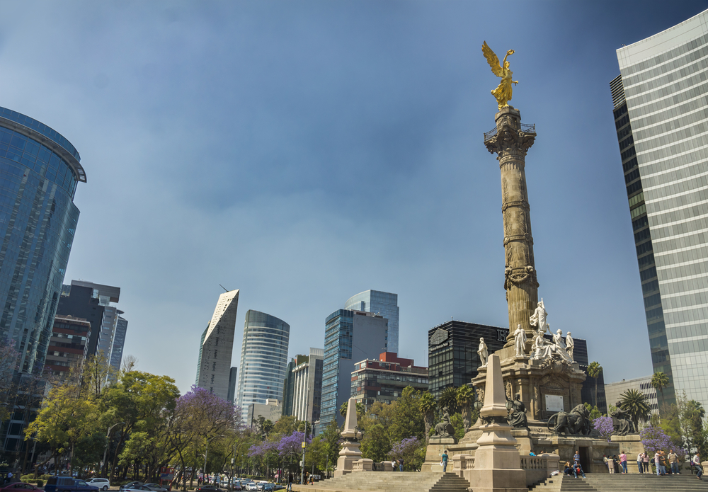 Ángel de la Independencia y avenida de la Reforma
