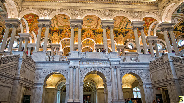 Entrada a la Biblioteca del Congreso de Washington
