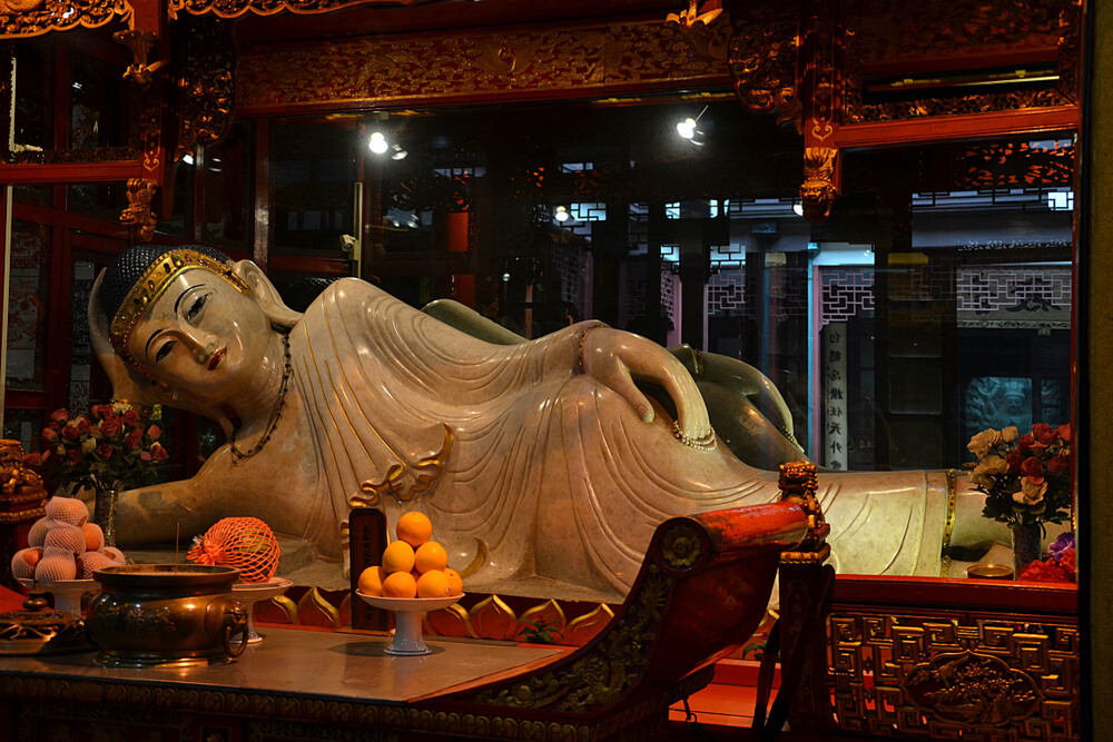 Buda reclinado en el Templo del Buda de Jade