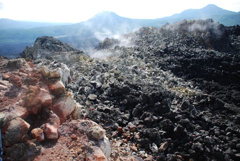 Fumarolas en el Paricutín