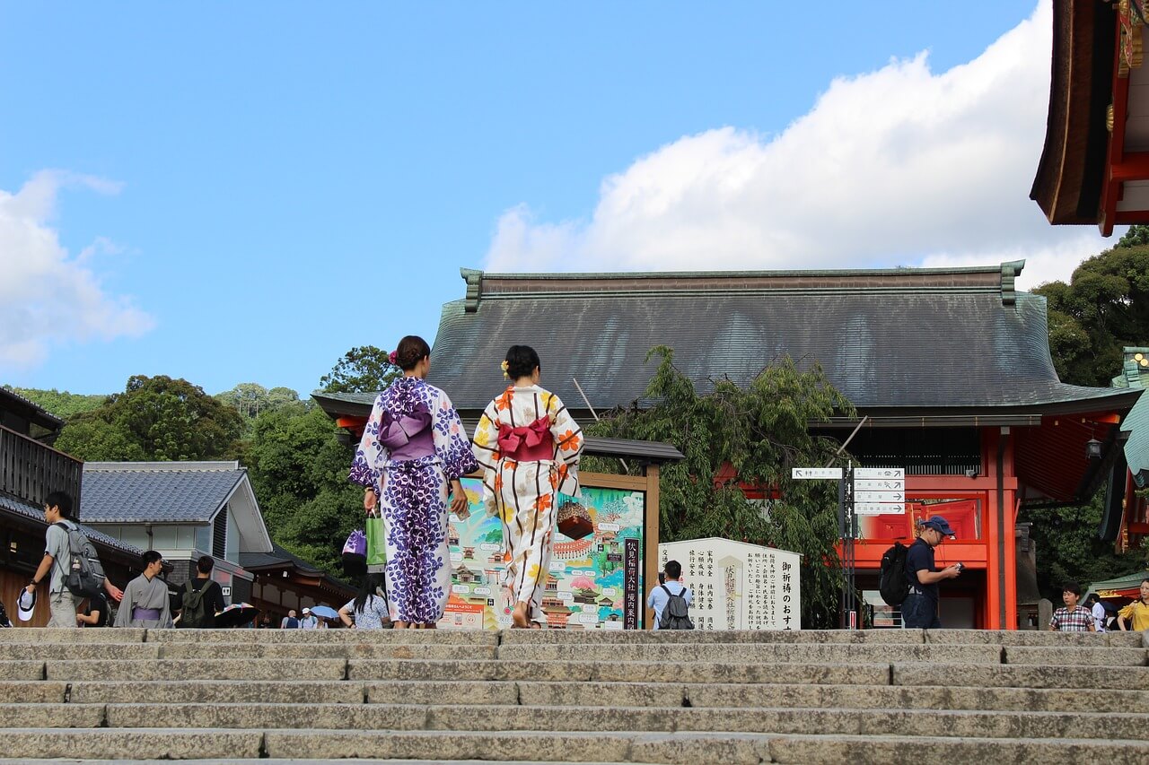 Mujeres con el vestido tradicional japonés