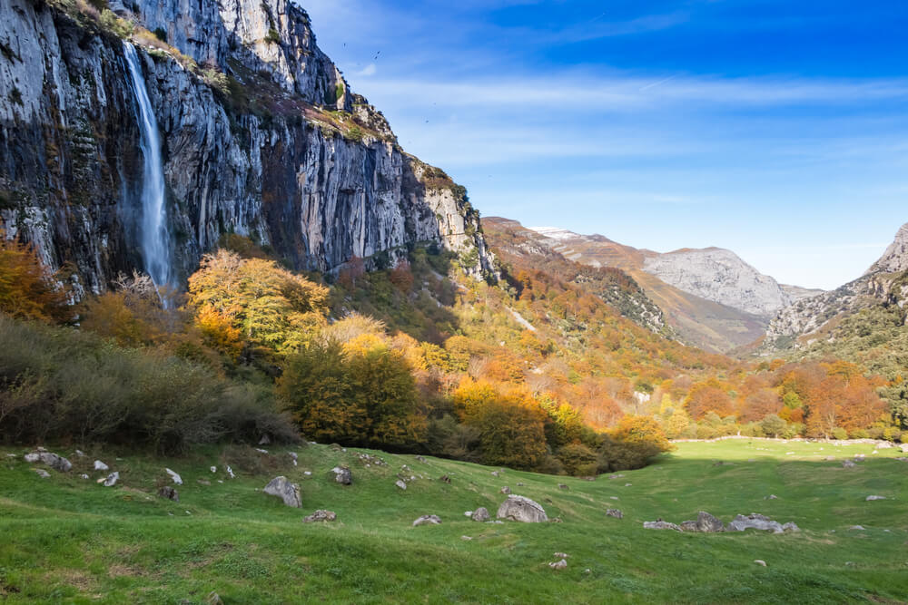 Parque Natural del Asón para disfrutar de rutas de senderismo