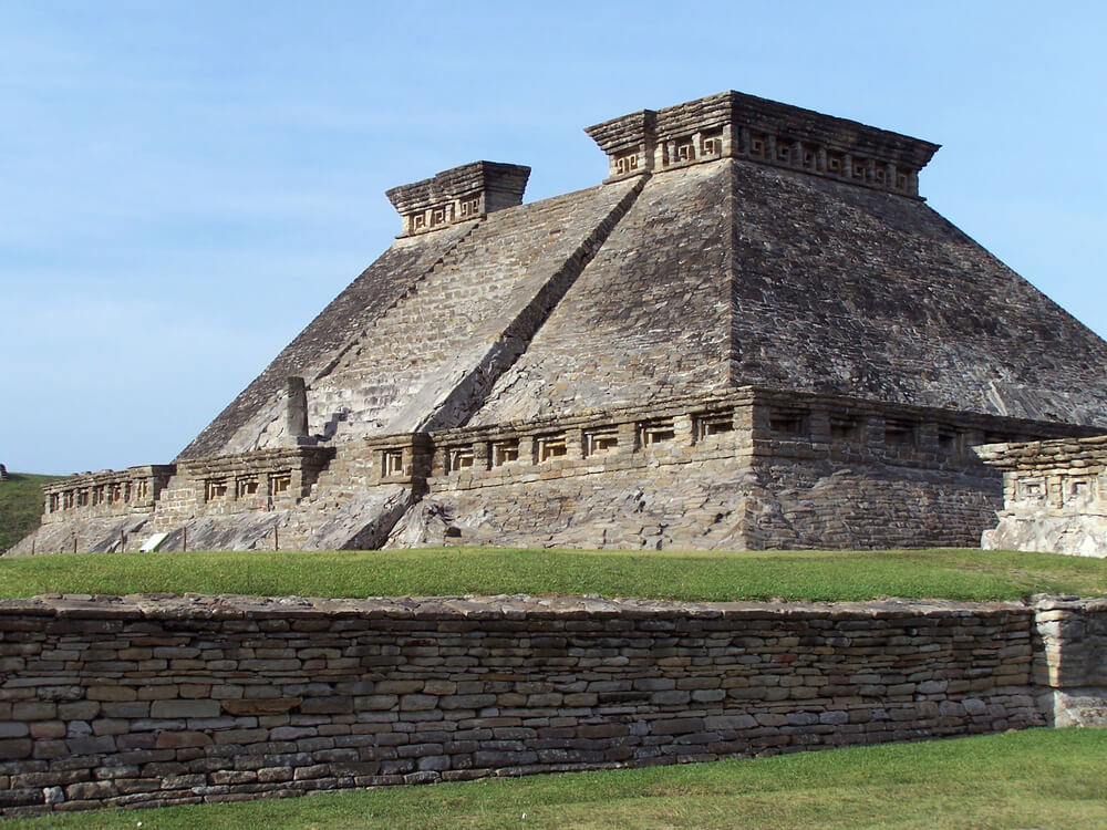 Pirámide en El Tajín