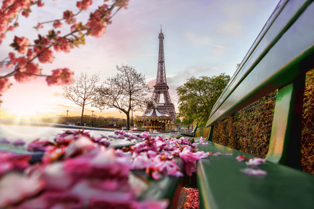 Torre Eiffel en París, una de las ciudades de Europa más interesantes
