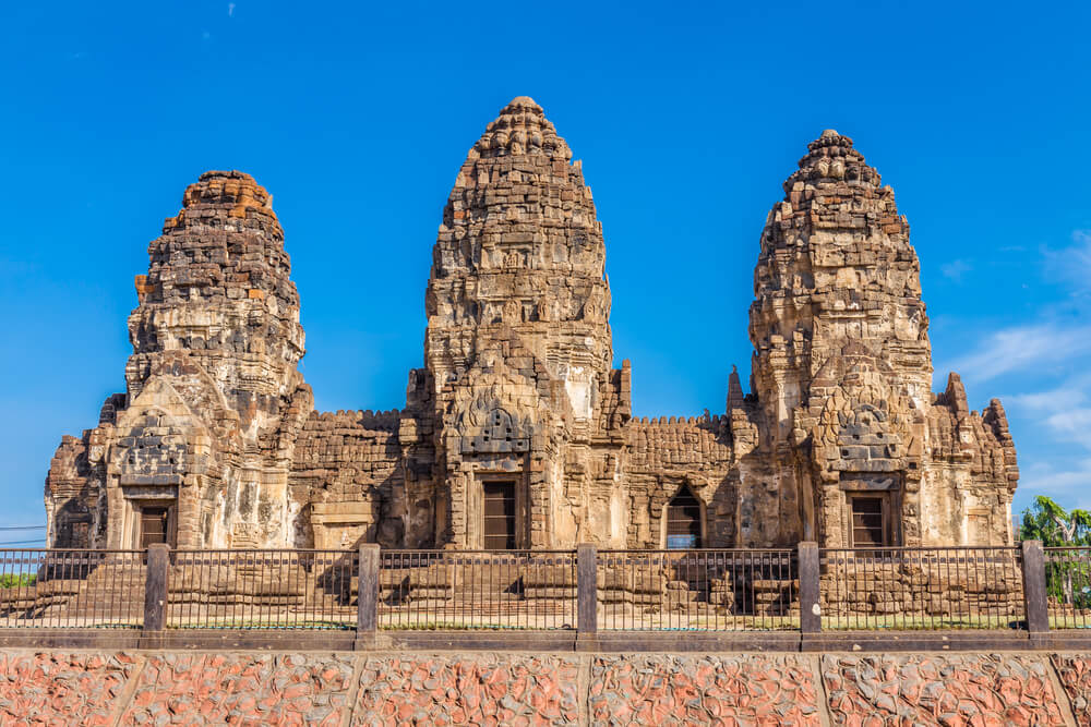 Templo Wat Phra Prang Sam Yot en Tailandia
