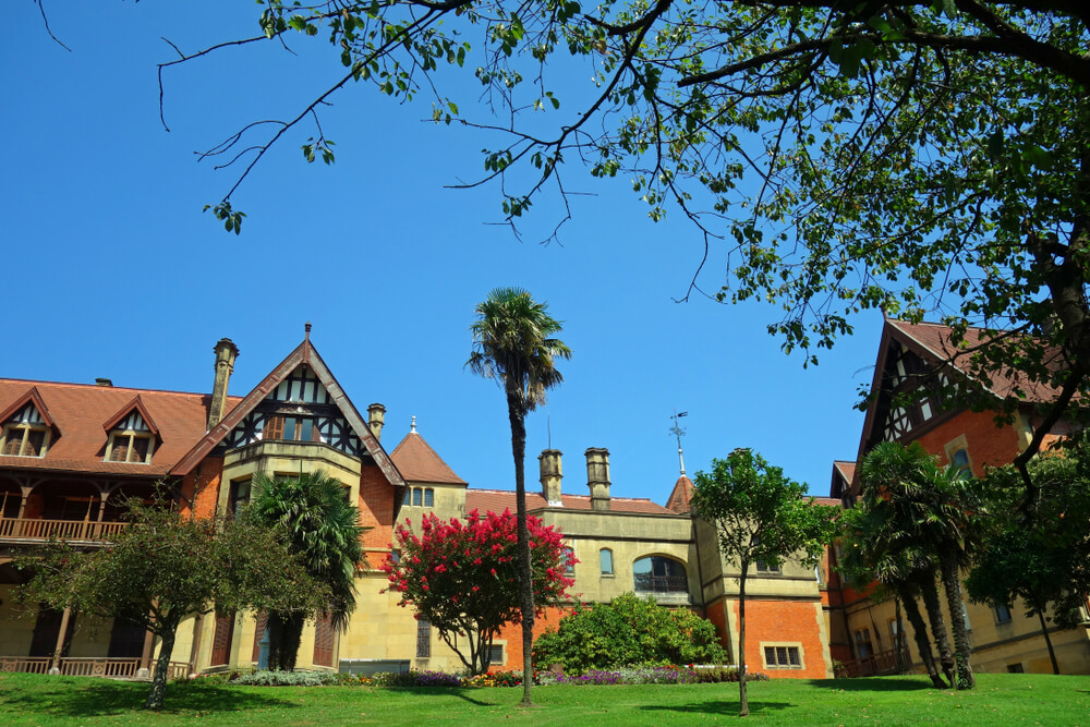 Caballerizas reales en la Magdalena