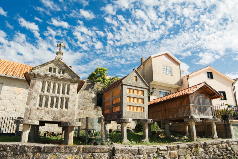 Visita el pueblo más famoso de Galicia: Combarro