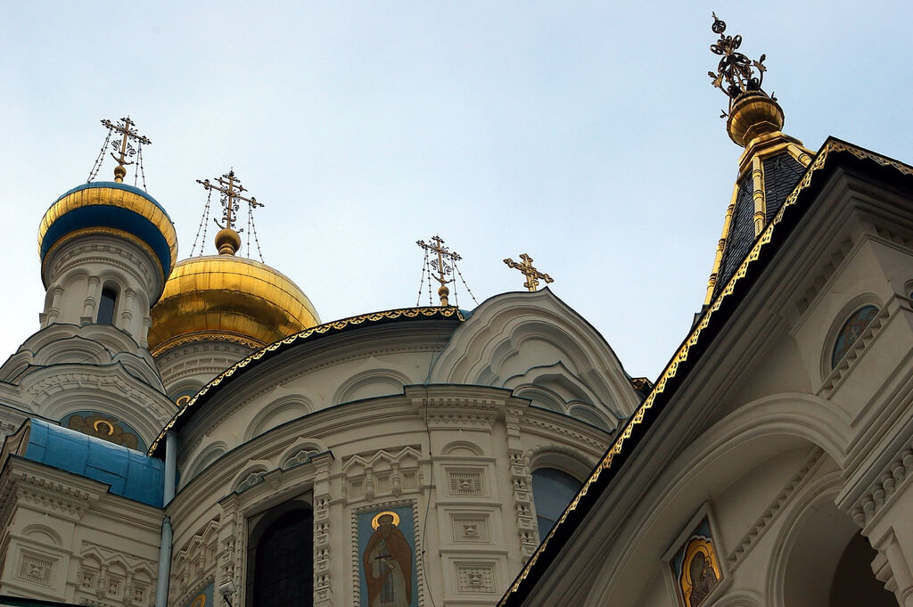 Cúpulas de la iglesia ortodoxa de Karlovy Vary