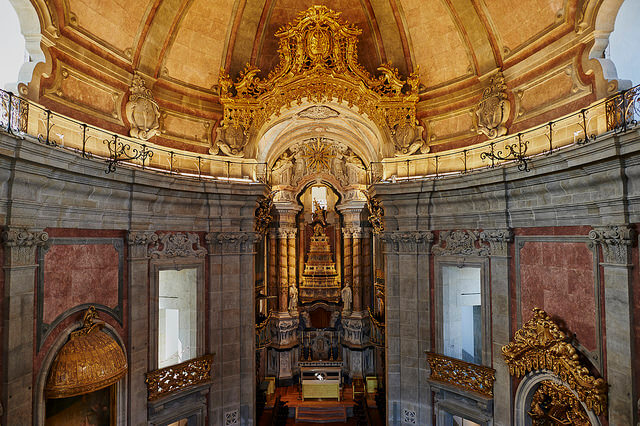 Interior de la iglesia de los Clérigos