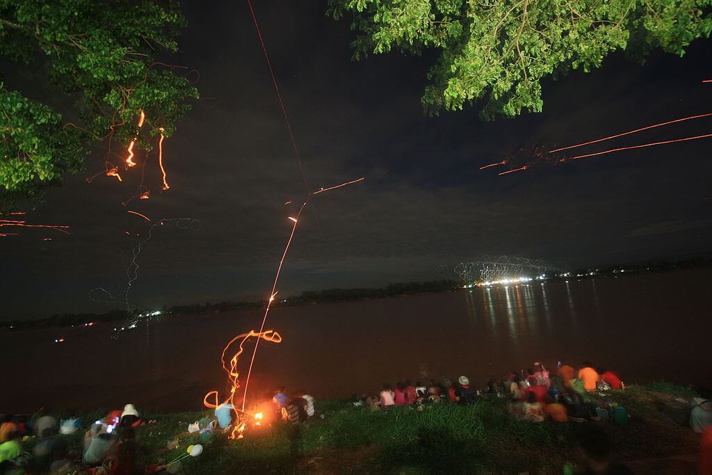 Bolas de fuego de Naga en el río Mekong
